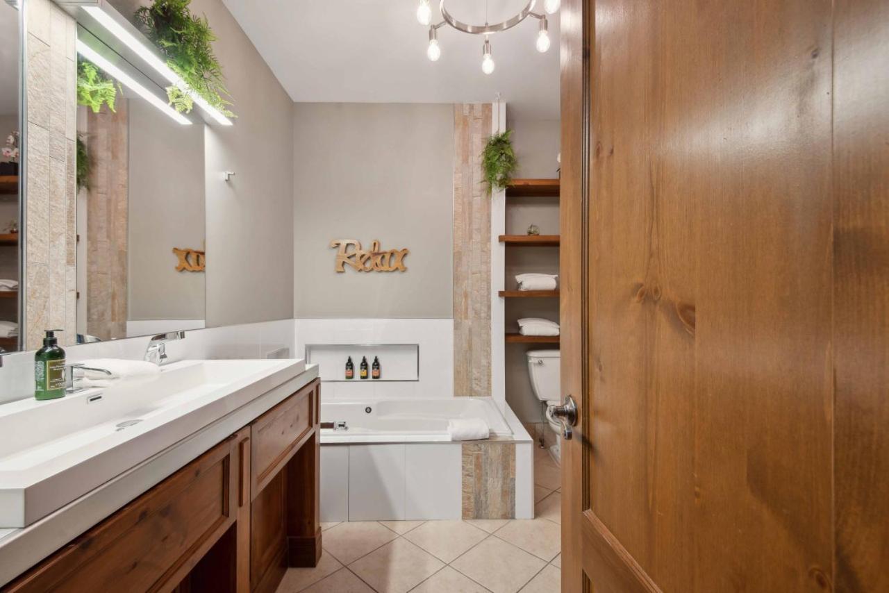 Steps To Adventure - Manoir 118-10 Apartment